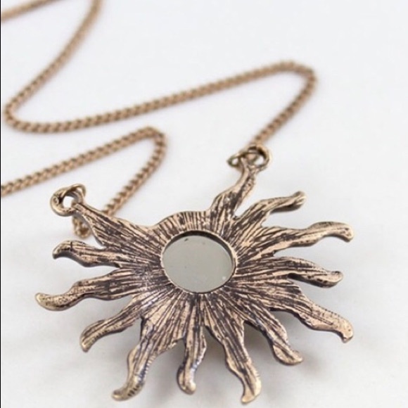 NWT! Dark Gold 3 layered sun & moon necklace - Picture 6 of 16